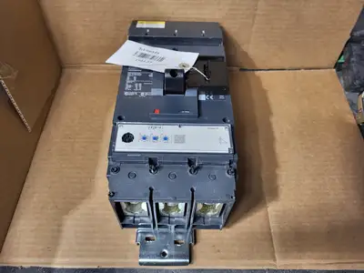 NEW SQUARE D LRA36400U31X