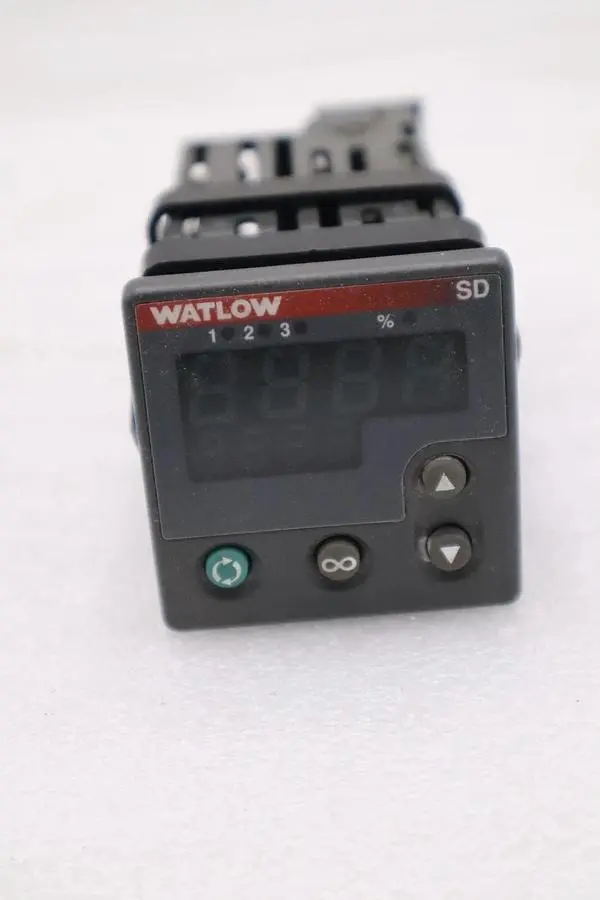 WATLOW SD6C-HKJA-AARG / SD6CHKJAAARG COUNTER STOCK L101C