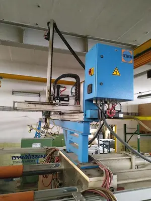 Used 2001 KRAUSS MAFFEI KM 300-1400 C1 Injection Molding Machines CZ | Amaron s.r.o. #1061786