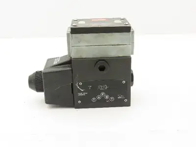 Used VICKERS _UNKNOWN_ Valves/Fittings Indiana US | Arrow Industrial #1316974