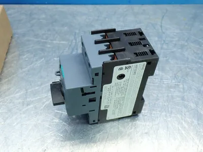 NEW SIEMENS 3RV20111AA10