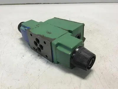 USED VICKERS DG4V32CMWB40