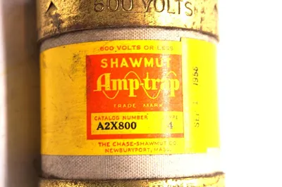 NEW SHAWMUT AMPTRAP A2X800 FUSE TYPE 4