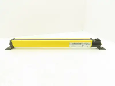 Allen Bradley 440L-R4J0480YD Light Curtain Guardmaster Receiver Only Ser A Rev B