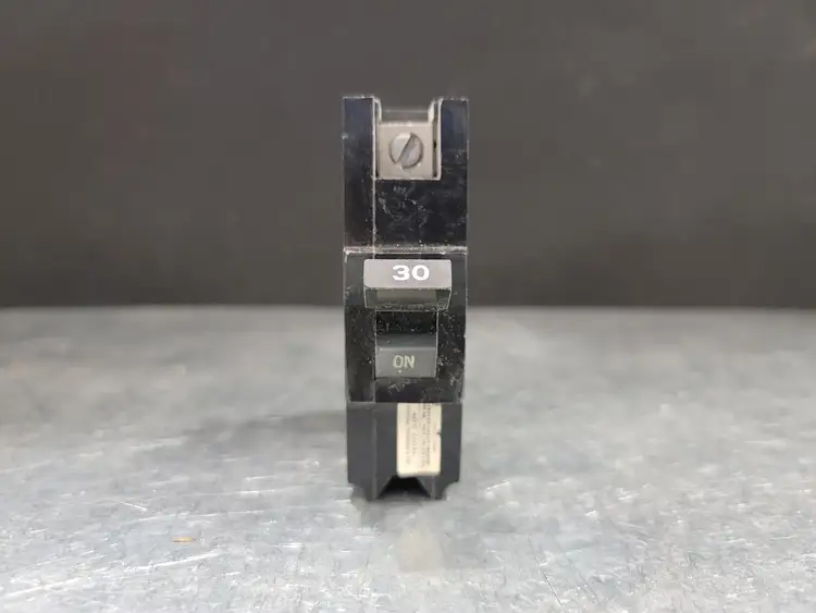 Used FEDERAL PIONEER NB130 Switchgears British Columbia CA | Lenmark #243832