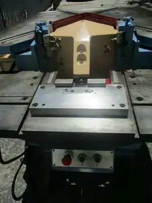 USED AMADA CSW-220