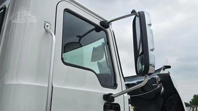 New | in-Stock 2027 MACK MD7 Rolloff Trucks Texas US | Roll Off Truck World #1491899