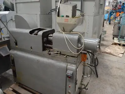 Hapfield Extruder - Injection Moulder