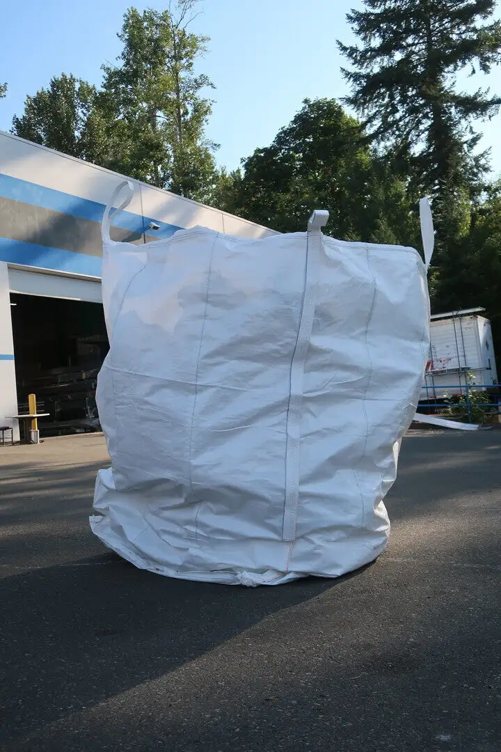 2,204 lb. Capacity Bulk Bag 36.5" x 46.5" x 70"