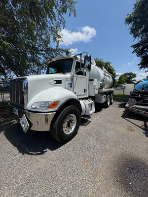 2016 PETERBILT KEITH HUBER DOMINATOR DOT Industrial Vac | VacSource (3)