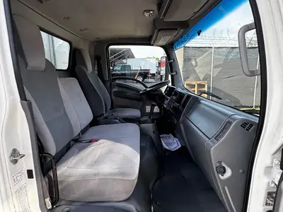Used 2017 ISUZU NPR XD Reefer Trucks Florida US | Truck and Van Outlet #1509162