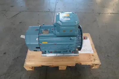NEW 2013 ABB M3JP 160 MLE 4