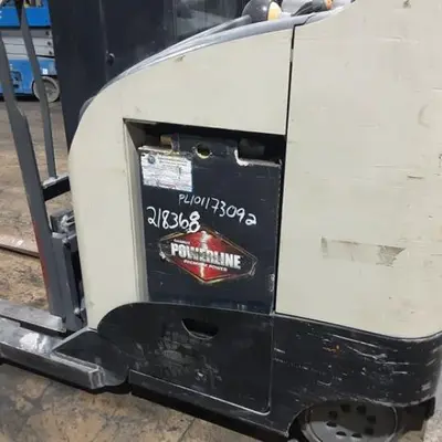 USED 2016 CROWN RR5725-45