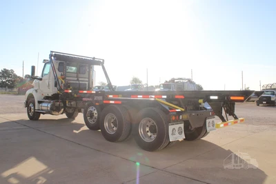New | in-Stock 2026 INTERNATIONAL HX Conventional trucks Texas US | Roll Off Truck World #1539741