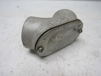 Raco 2655 1-1/4 90 Degree Handy Ells Threaded Conduit Coupling Lot of 4