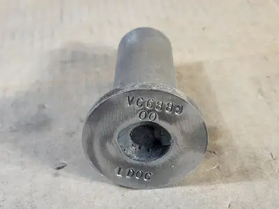 NEW KOMATSU VC6889