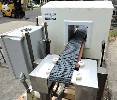 USED CONVEYORIZED PACKAGE METAL DETECTOR DSP2