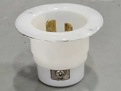 15A 125V Flanged Inlet Locking Plug GRDG (Box of 13)