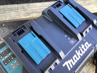 Used _UNKNOWN_ _UNKNOWN_ Battery Chargers Michigan US | Miedema Asset Management Group #1414797