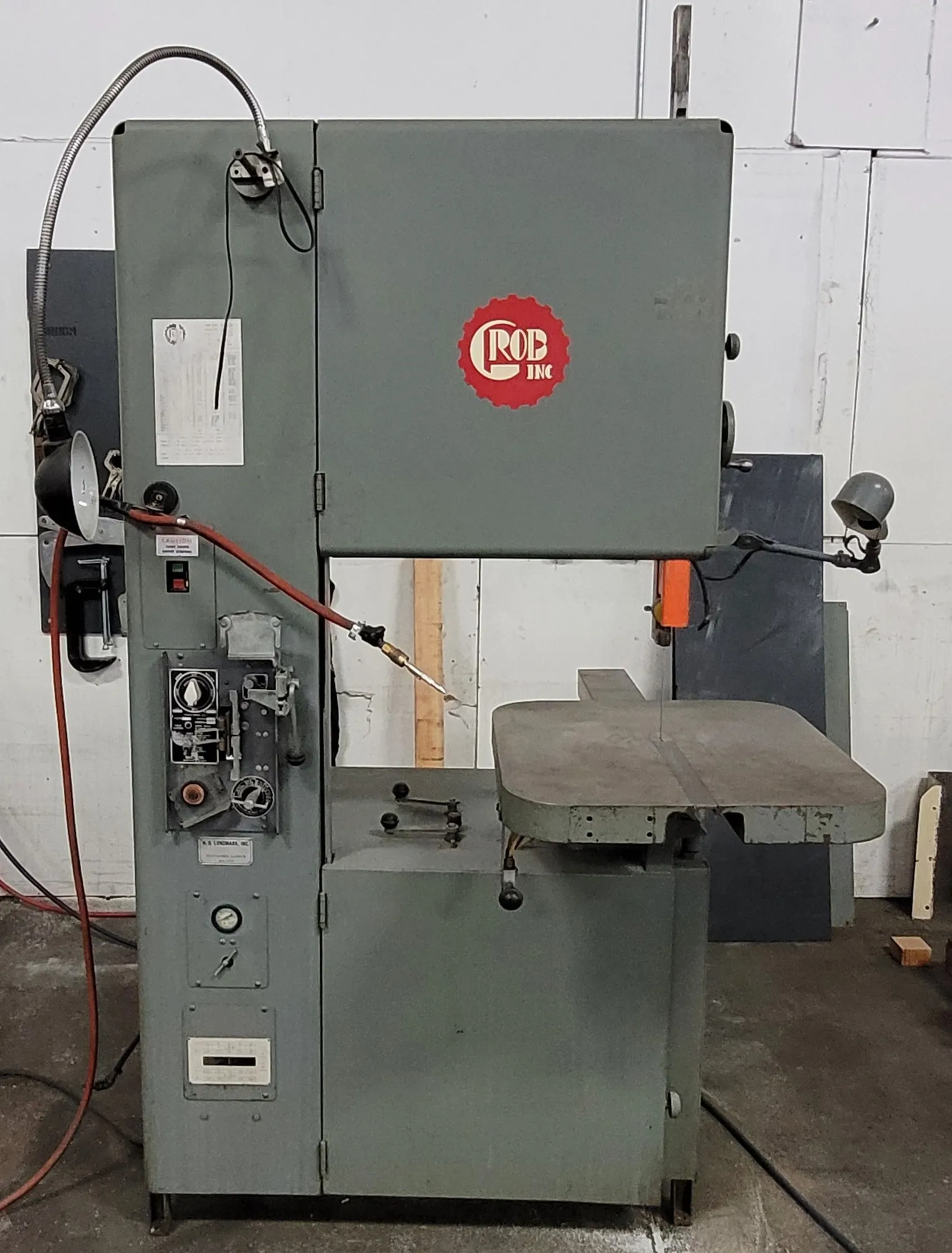 Used GROB 4V-24 Vertical Band Saws Kentucky US | Machinery Central #230786