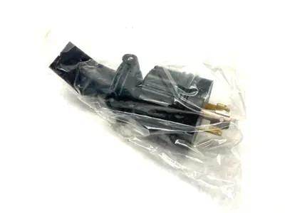 3362RW | American Denki  Waterproof Connector Body 3-Pole 3-Wire 30A 600V - New Other