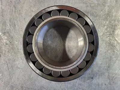 NEW SKF 22226EK