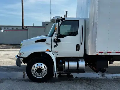 Used 2020 INTERNATIONAL MV607 Box trucks Florida US | Truck and Van Outlet #1509202