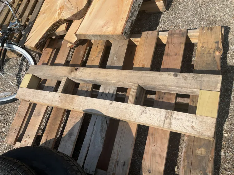 Used _UNKNOWN_ _UNKNOWN_ Bulk Merchandise / Pallets Michigan US | Miedema Asset Management Group #1411003