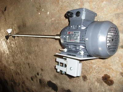 Rigal-Bennett Clamp-On Stirrer, 1.1 kW