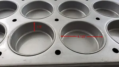 15-On Oversized Muffin Mini Cake Pans