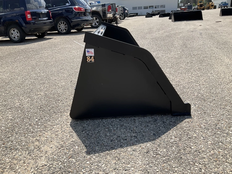 Used TOMAHAWK 84" SNOW/ MULCH BUCKET Skid Steer Buckets Michigan US | Miedema Asset Management Group #1342554