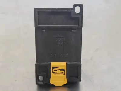 USED OMRON IEC255