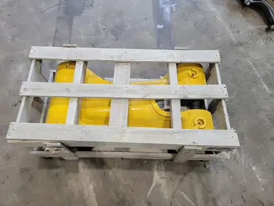 NEW KOMATSU 21M-70-00210