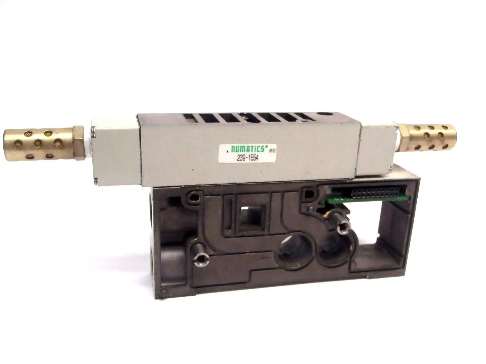 USED NUMATICS SANDWICH PRESSURE VALVE