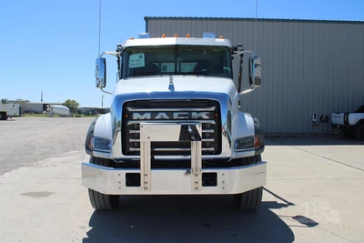 New | in-Stock 2025 MACK GRANITE 64BR Rolloff Trucks Texas US | Roll Off Truck World #1491930