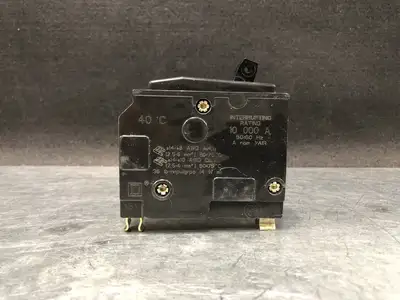 NEW SQUARE D QO130
