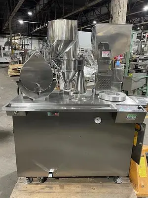 Vanguard VSF-III semi-automatic Encapsulator