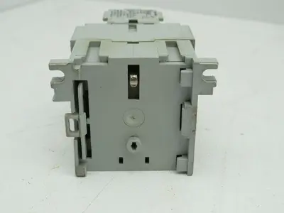 Allen Bradley 700DC-M400*/A Control Relay 600VAC 5A Ser A W/195-MA22/A Lot of 6