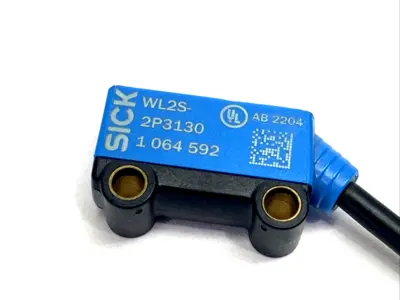 USED SICK RETRO-REFLECTIVE PHOTOELECTRIC SENSOR 1064592