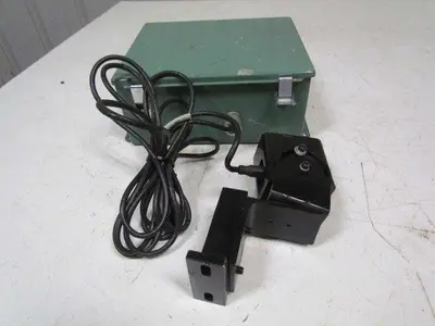 Cognex System Checker 807 90031R RevA 202 Vision Sensor, I/O Board & Enclosure