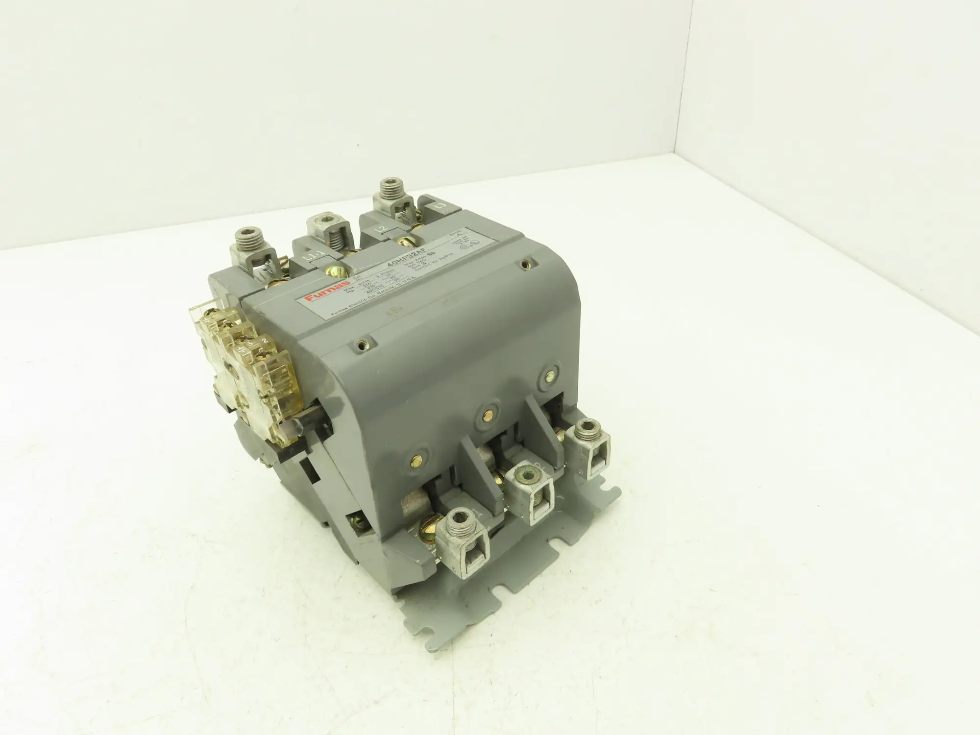 Furnas 40HP32AF Contactor Motor Starter 3Ph 600v 50Hp Ser A Coil 120v Size 3 90A