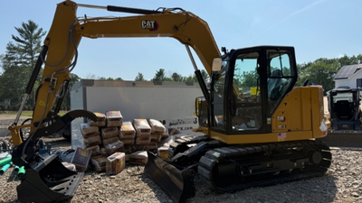 USED 2025 Caterpillar 307.5