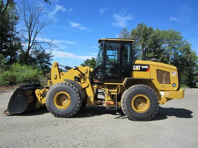 Used 2015 CATERPILLAR 926M Wheel Loaders | Abele Tractor #1342896