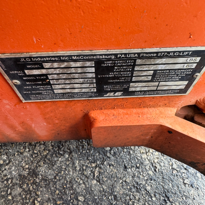 USED 2012 JLG E300AJP