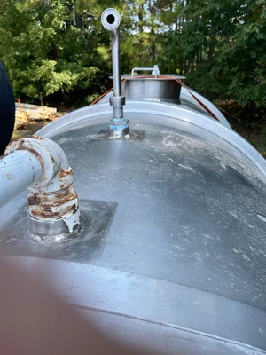 USED Stainless 2000 Gallon