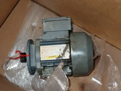 Used SEW EURODRIVE SA47/T DT71D4 Motors (misc) Ohio US | HGR 24 #1048225