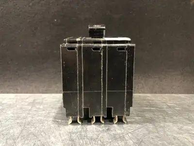 USED SQUARE D QO360