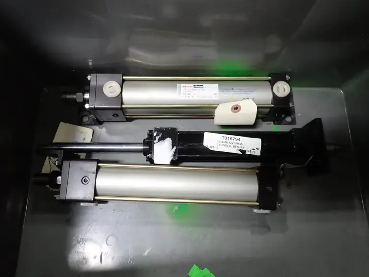 Used PARKER / SMC 35H3 , CDG1LN50300ZM9BWSBPCXC13B Cylinders | HGR 24 #731258