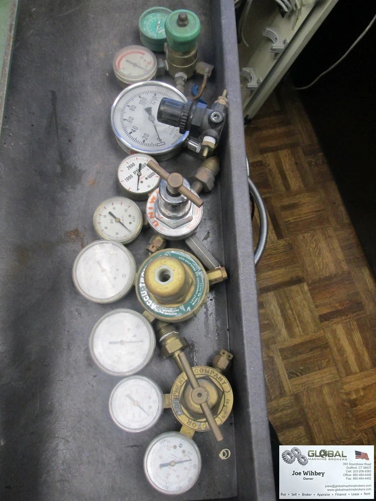 Lot Of 4 Victor/Accu-Trol/Uniweld/Veriflow Used Gas Cylinder Regulators