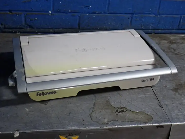 Used FELLOWES STAR+ 150 / CRC50065 Binding Equipment Ohio US | HGR 24 #754826